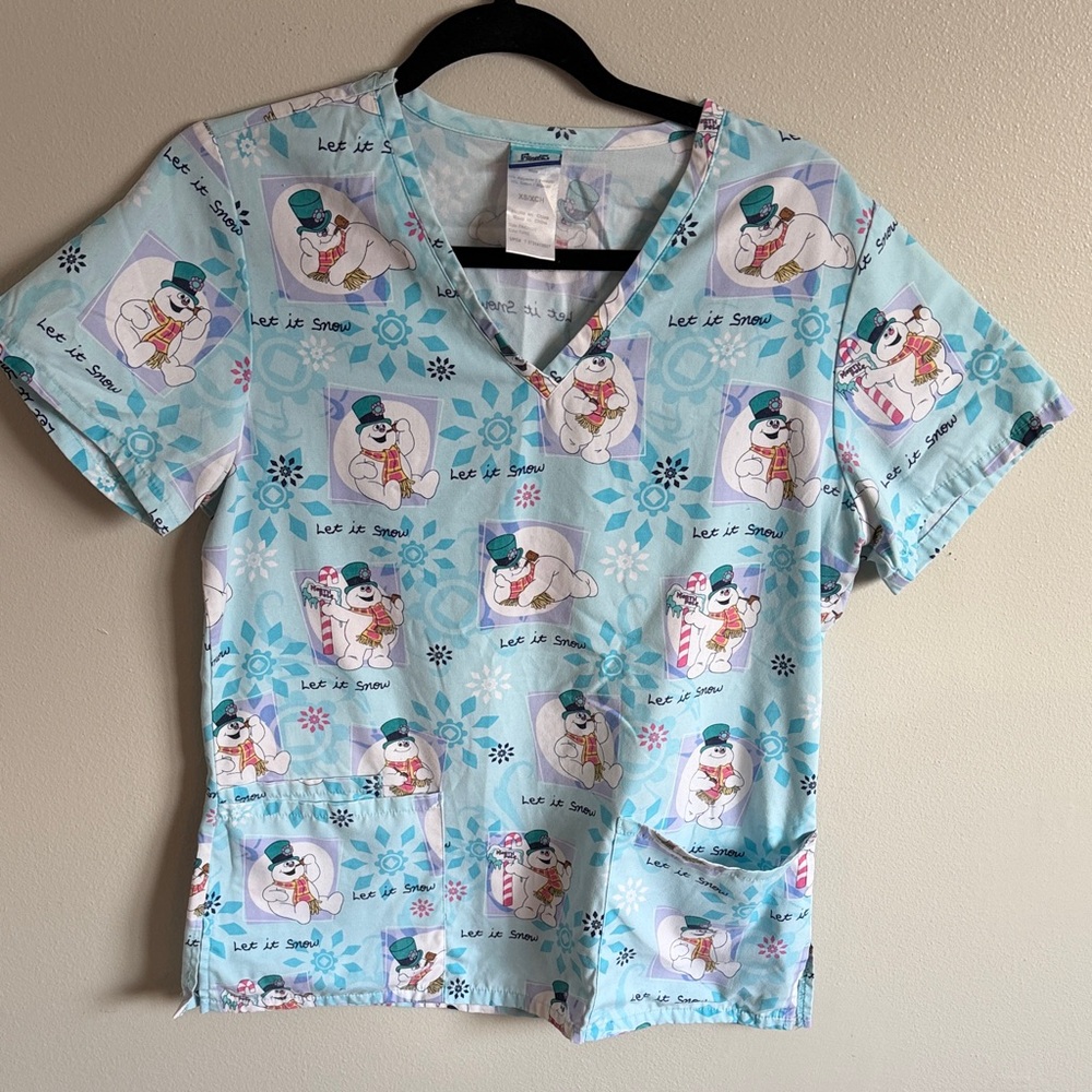 Frosty the Snowman Print Scrub Top